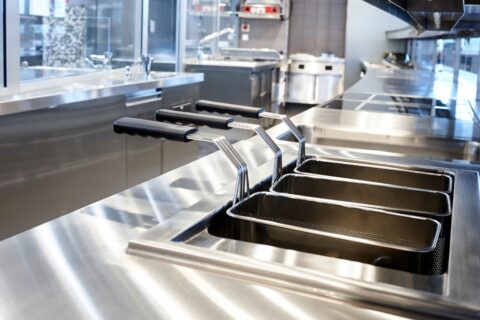 Commercial kitchen deep clean & duct work clean (TR19)